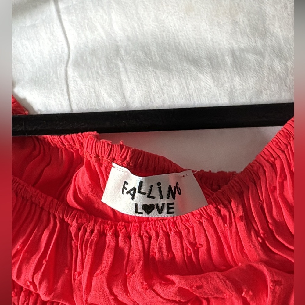 Red blouse - Picture 3 of 3